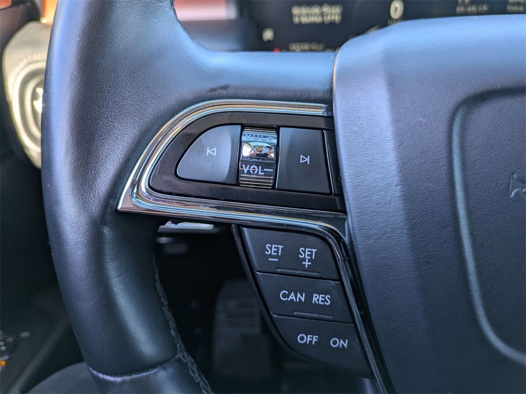 Used 2022 Lincoln Nautilus Reserve image 18