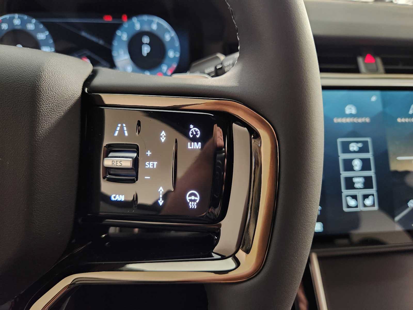 New 2026 Land Rover Range Rover Evoque S AWD/4WD image 28