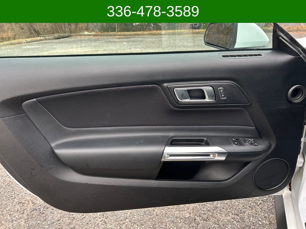 Used 2021 Ford Mustang EcoBoost image 10