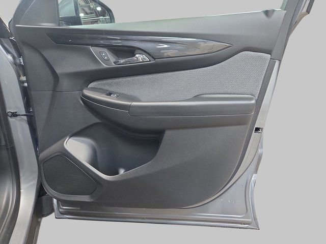 Used 2025 Chevrolet TrailBlazer LT image 11