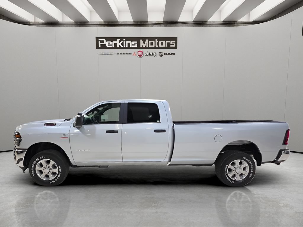 New 2026 RAM 2500 Big Horn AWD/4WD image 2