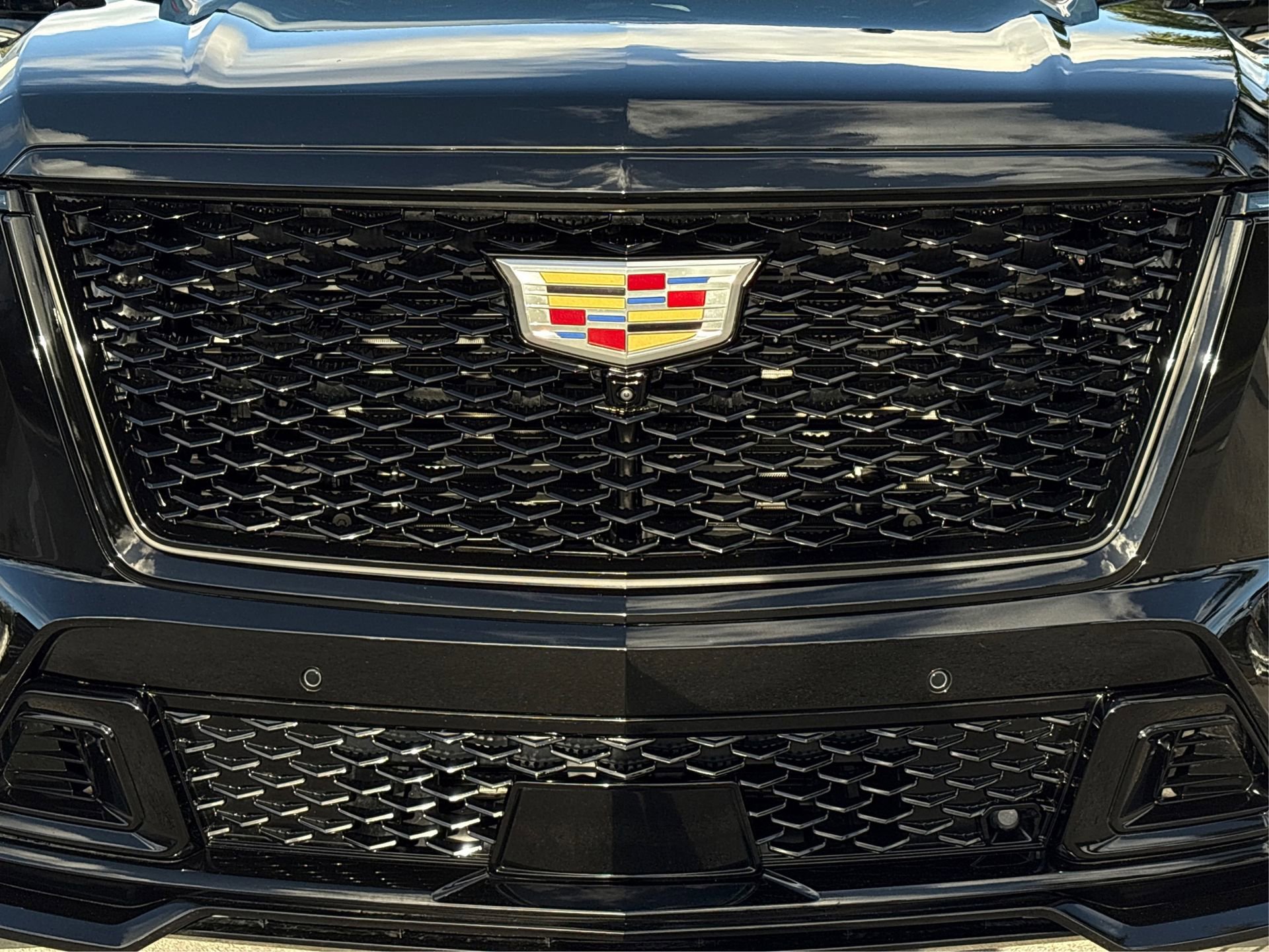 Used 2025 Cadillac Escalade V image 15