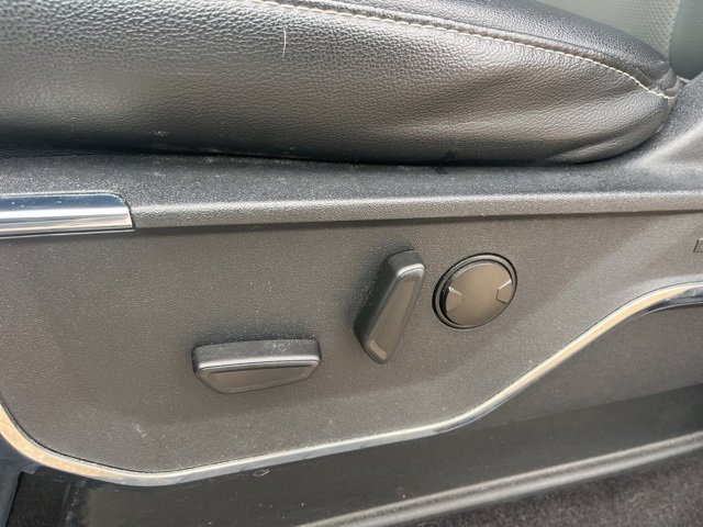 Used 2022 Ford F150 Lariat w/ Equipment Group 501A Mid image 19