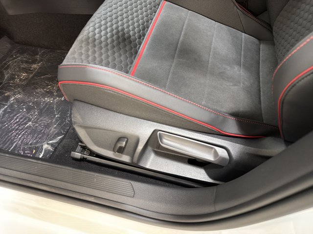 New 2026 Volkswagen GTI SE FWD image 16