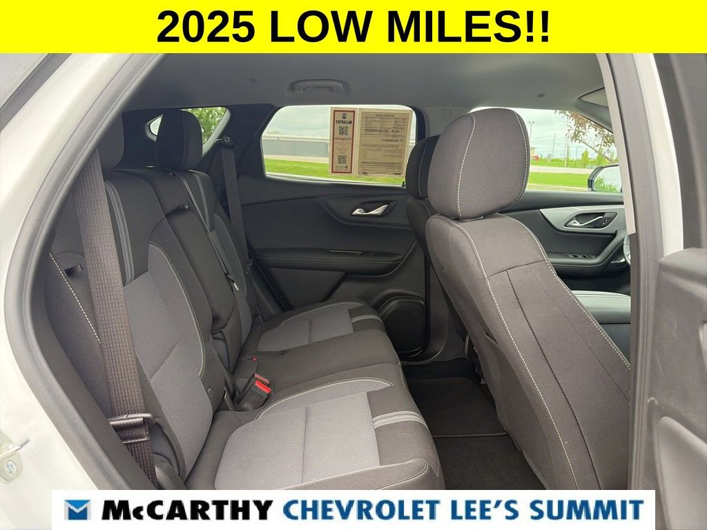 Used 2025 Chevrolet Blazer LT FWD image 32