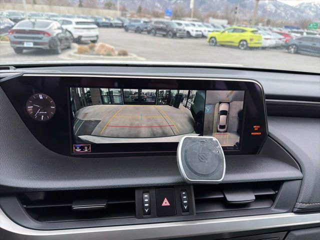 Used 2019 Lexus ES 350 w/ Accessory Package image 17