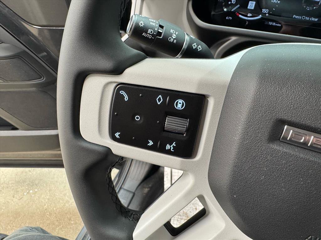 Used 2026 Land Rover Defender 110 S image 21