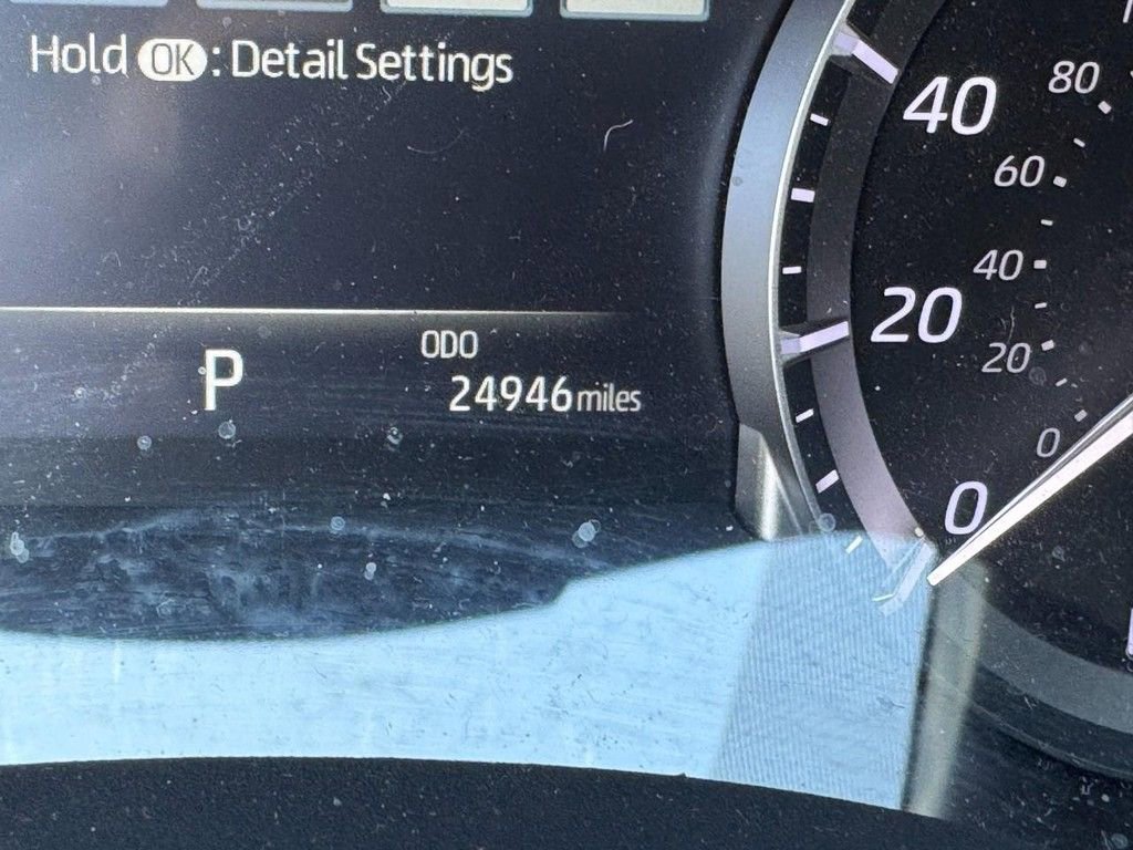 Used 2023 Toyota Highlander LE image 21