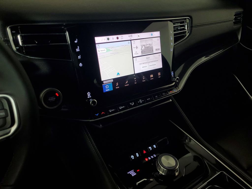 Used 2023 Jeep Wagoneer 4WD image 18