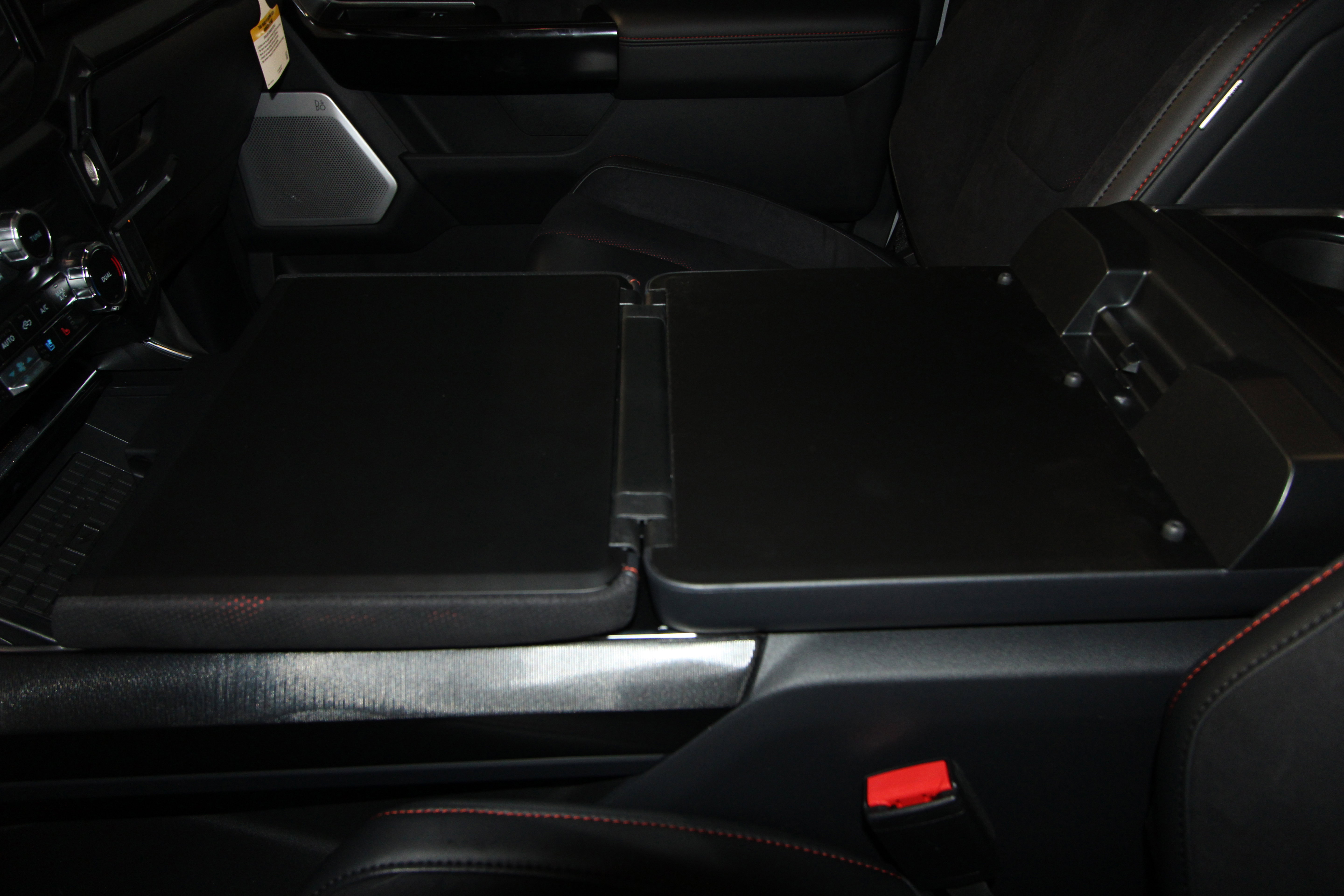 New 2025 Ford F150 Raptor w/ Equipment Group 803A Raptor R image 24