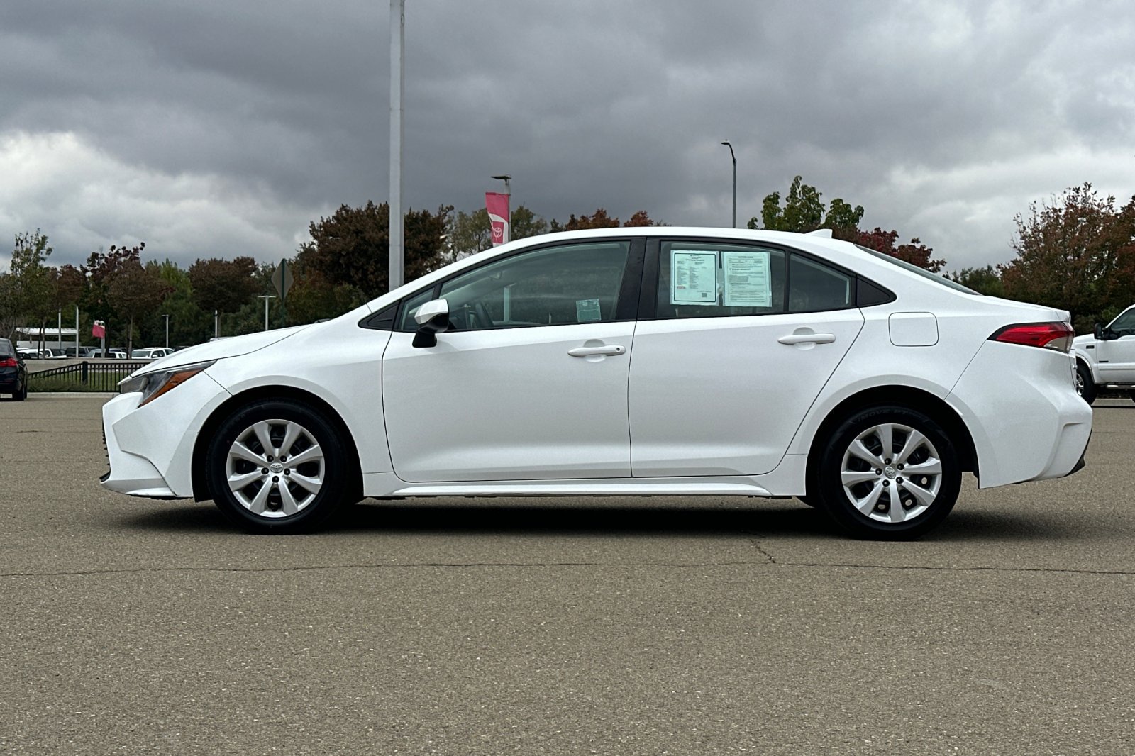 Used 2024 Toyota Corolla LE FWD image 7