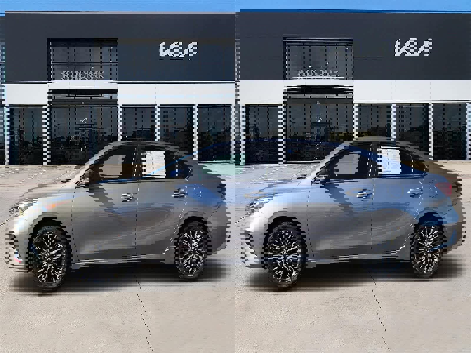 Certified 2022 Kia Forte GT-Line image 4