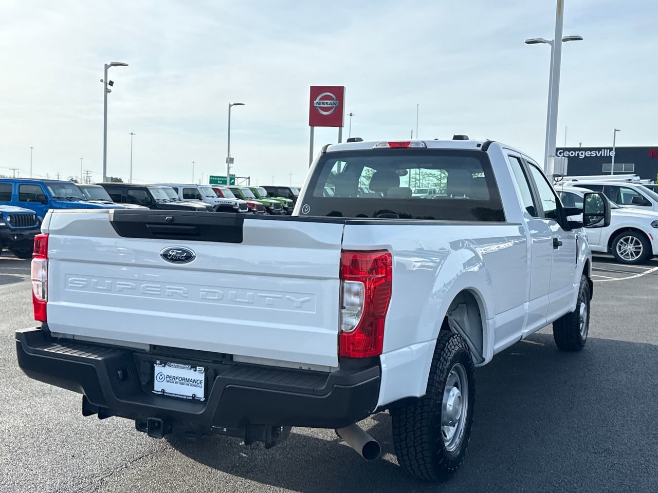 Used 2021 Ford F250 XL w/ Power Equipment Group RWD image 3