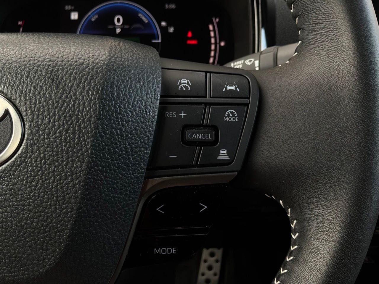 Used 2026 Toyota Camry SE FWD image 35