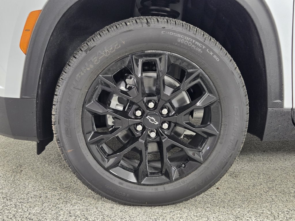 New 2026 Chevrolet Traverse LT w/ Midnight/Sport Edition FWD image 14