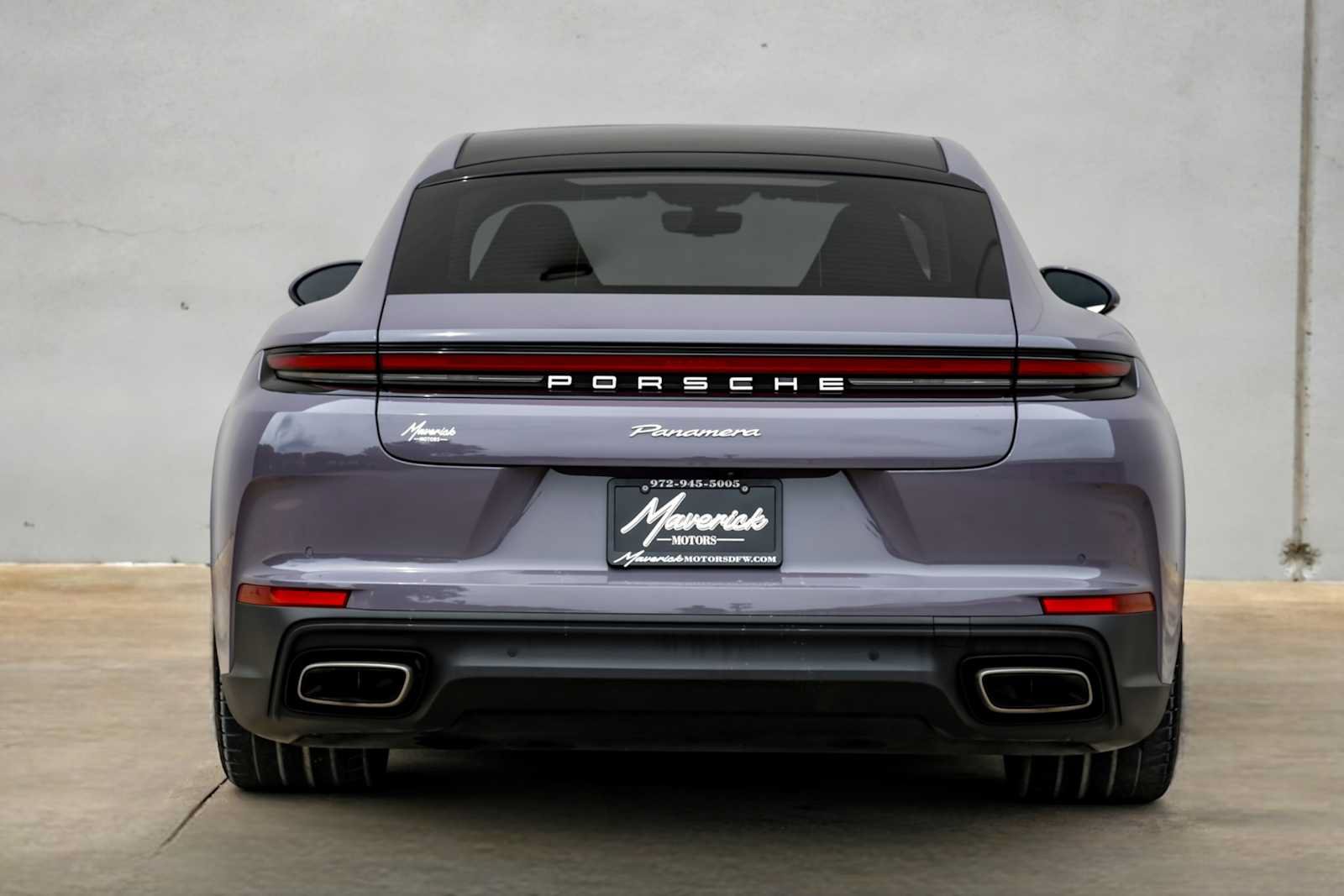 Used 2024 Porsche Panamera RWD image 9