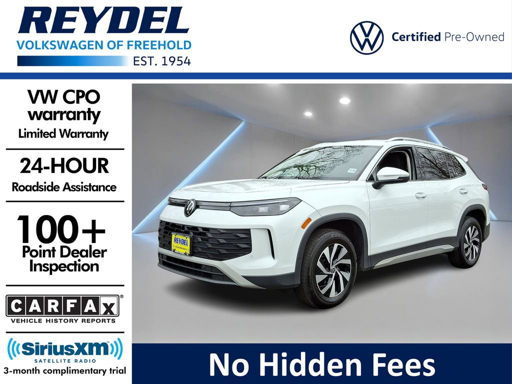 Used 2025 Volkswagen Tiguan S image 1