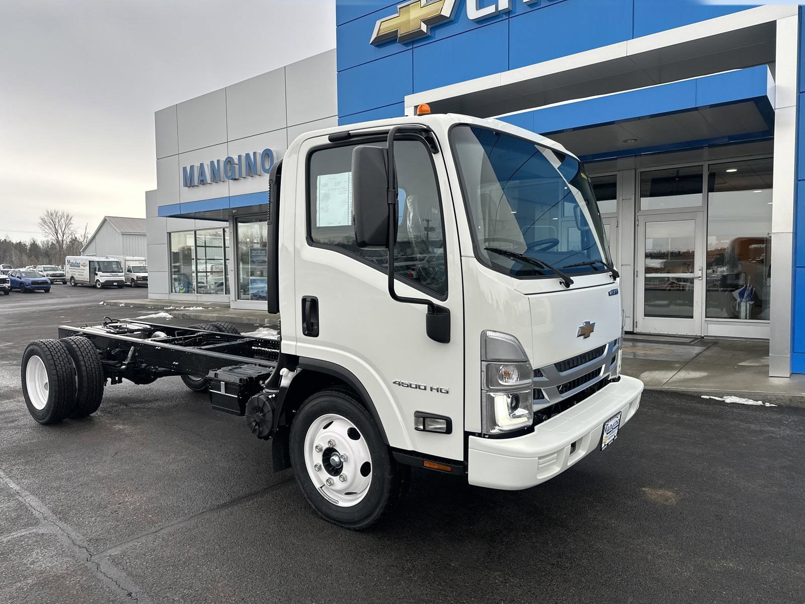 New 2025 Chevrolet Low Cab Forward image 2