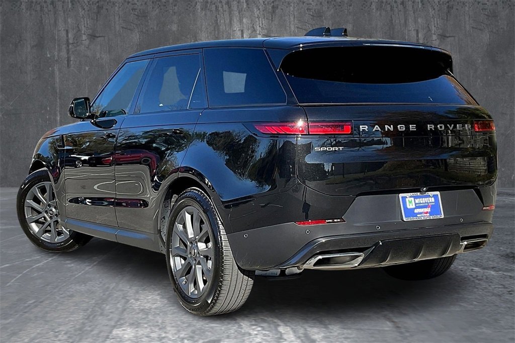 Used 2025 Land Rover Range Rover Sport image 4