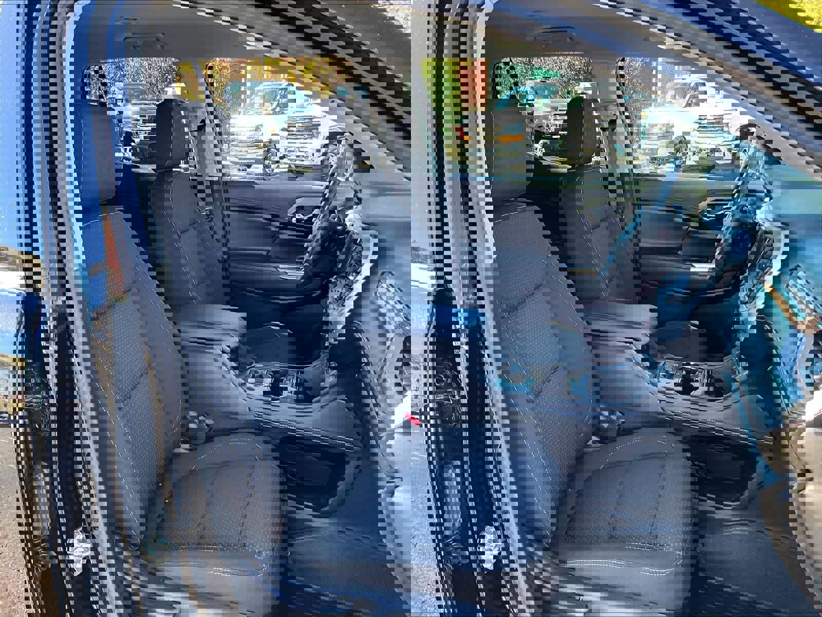 Used 2022 GMC Acadia SLE image 11