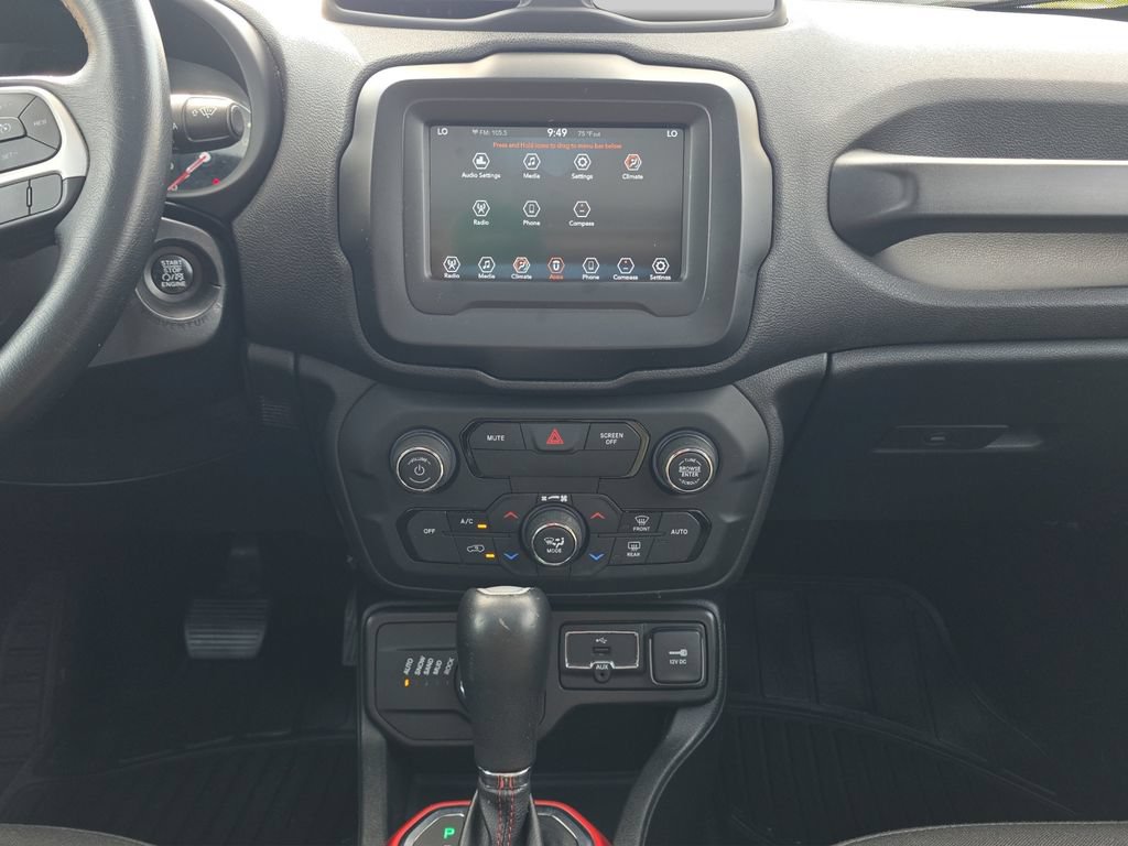 Used 2018 Jeep Renegade Trailhawk AWD/4WD image 14