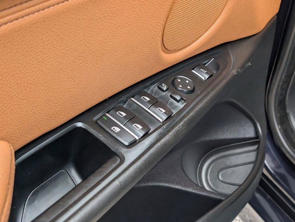 Used 2019 BMW X6 xDrive35i w/ M Sport Package AWD/4WD image 16