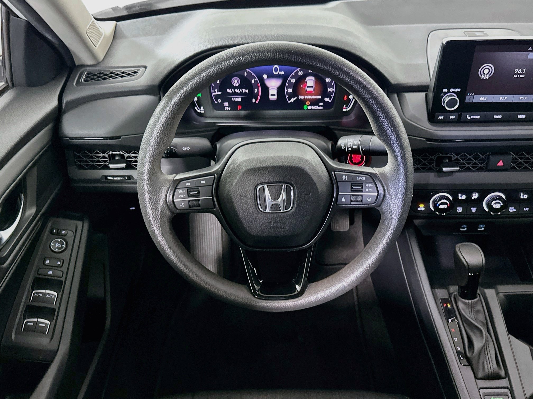 Used 2025 Honda Accord SE image 17
