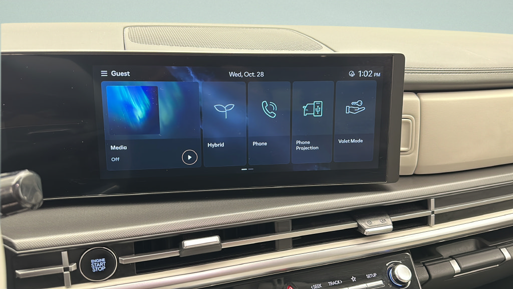 Used 2025 Hyundai Santa Fe SEL AWD/4WD image 16