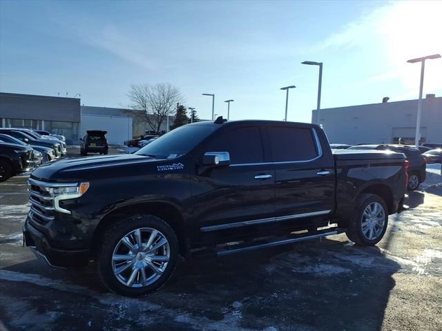Used 2024 Chevrolet Silverado 1500 High Country w/ High Country Premium Package image 11