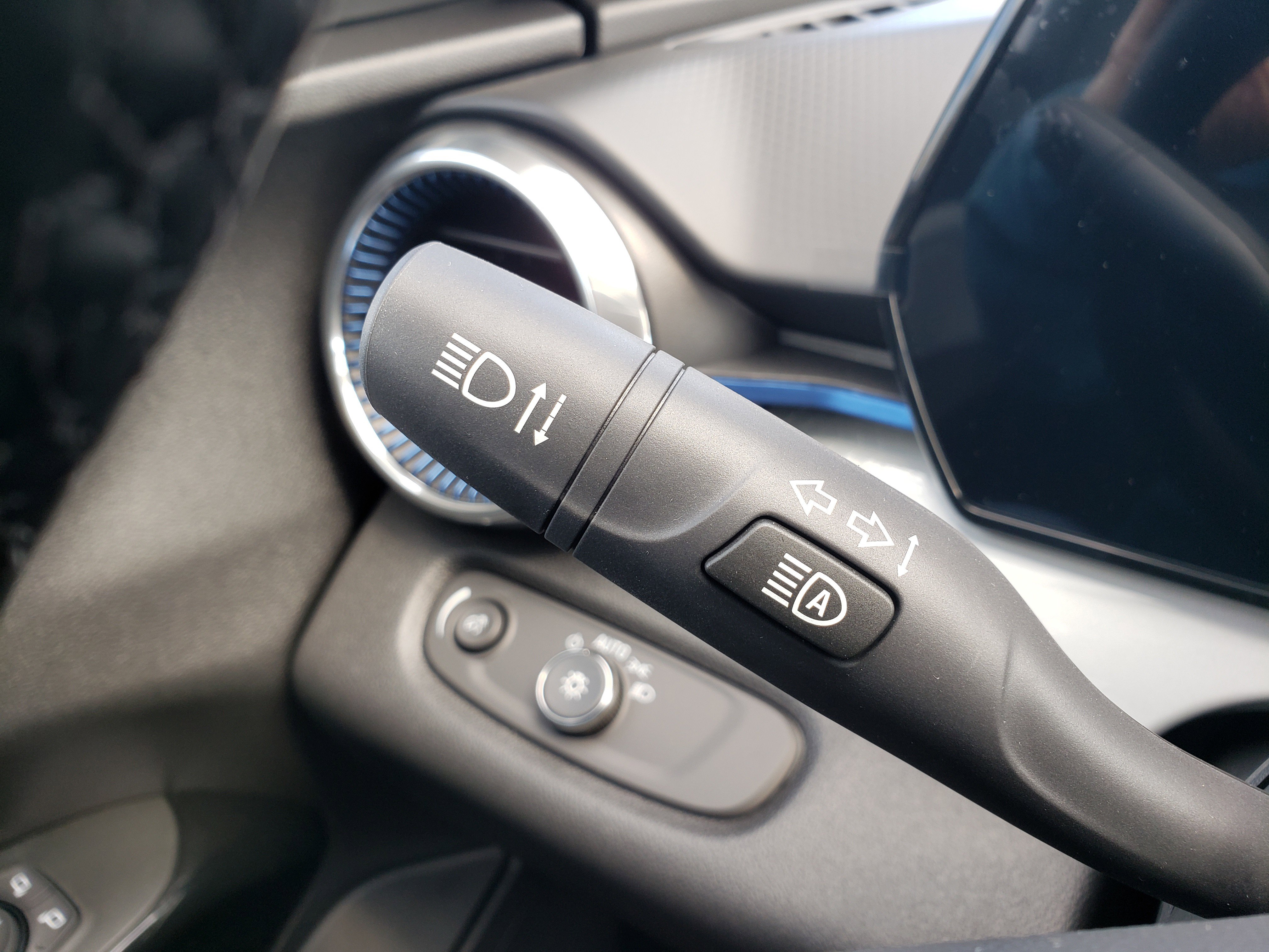 New 2026 Chevrolet Trax LT image 18