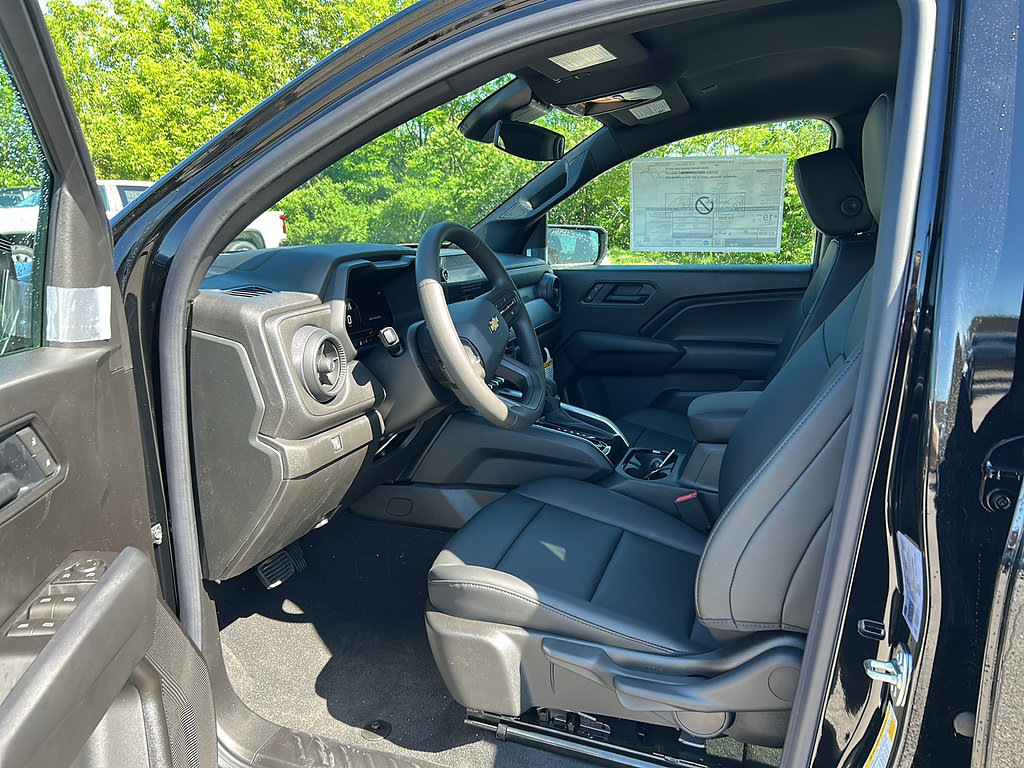 New 2026 Chevrolet Colorado W/T w/ WT Custom Package AWD/4WD image 11
