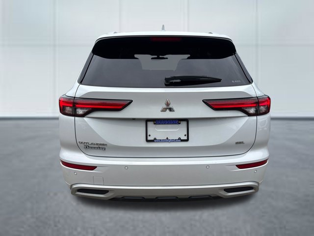 Used 2022 Mitsubishi Outlander SEL AWD/4WD image 3