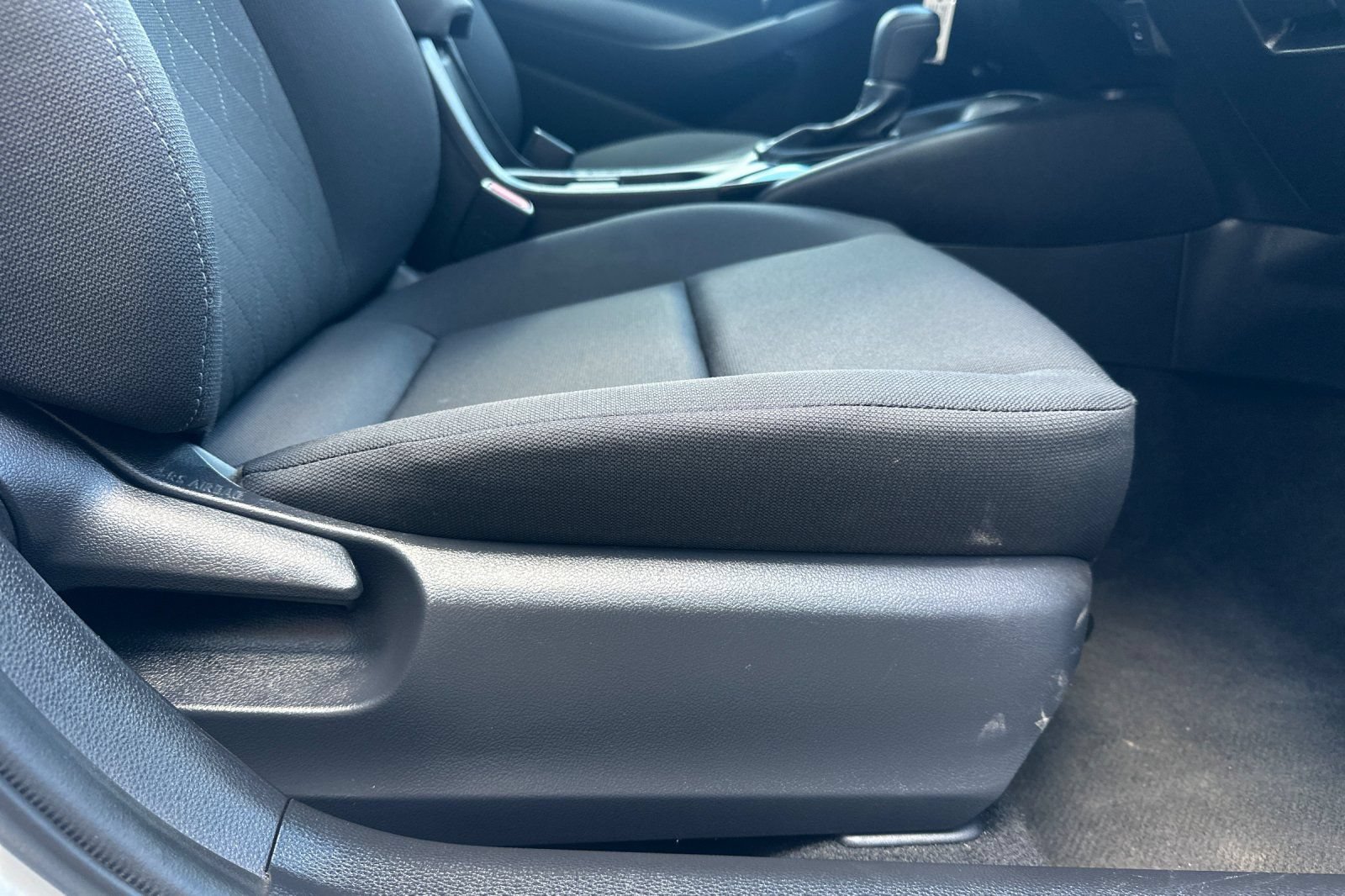 Used 2024 Toyota Corolla LE FWD image 22