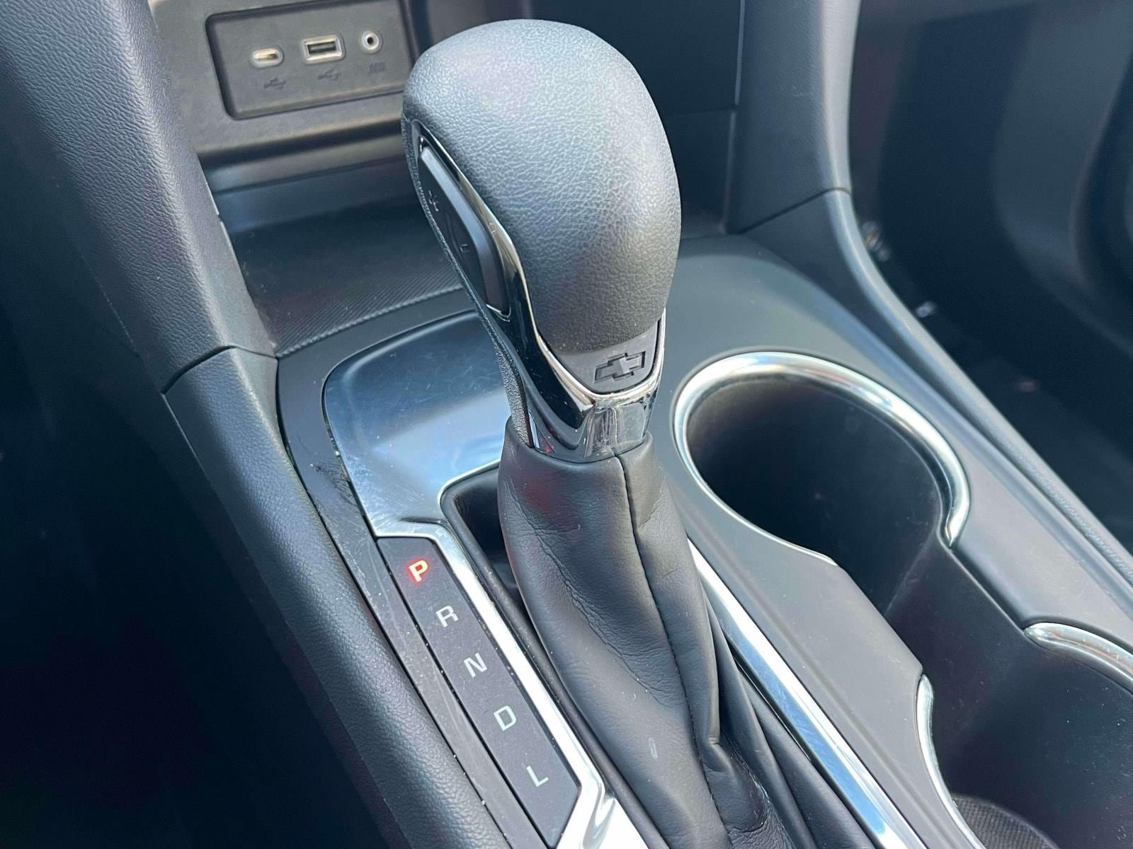 Used 2024 Chevrolet Equinox LS w/ LS Convenience Package FWD image 14
