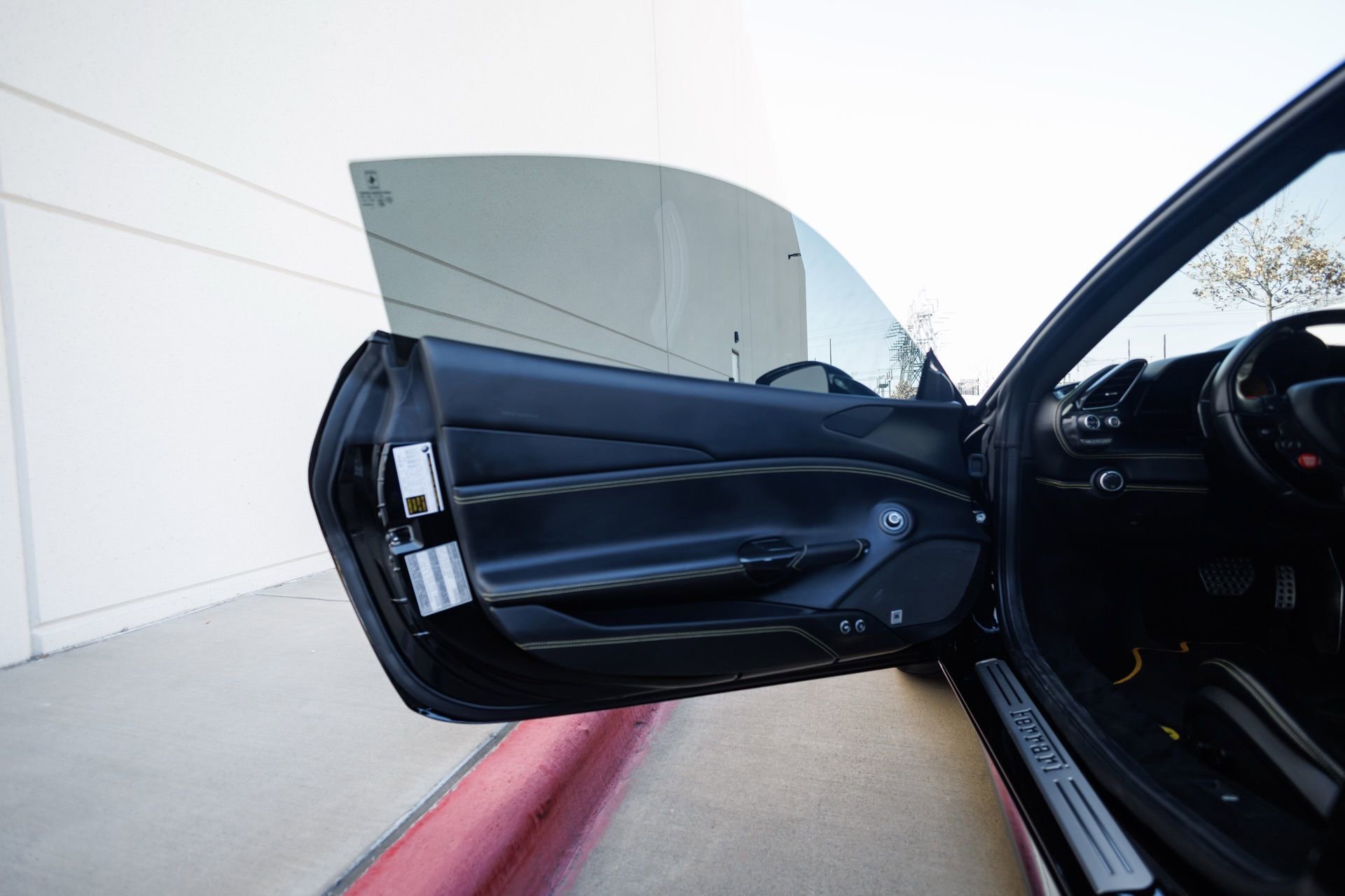 Used 2017 Ferrari 488 GTB image 33