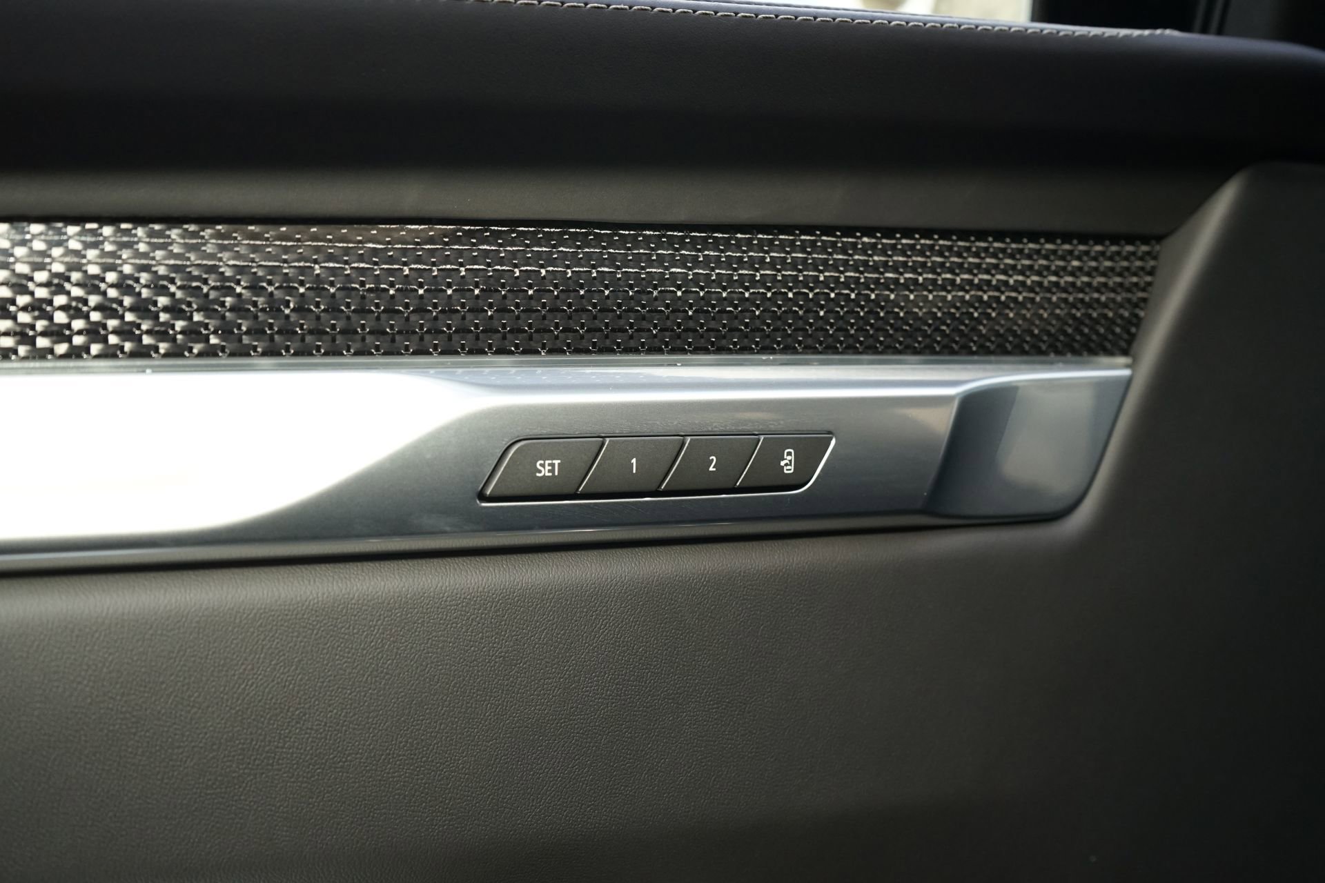 Used 2026 Cadillac Escalade ESV V image 32