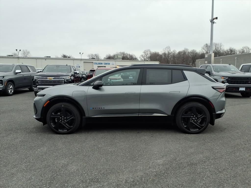 New 2026 Chevrolet Equinox EV RS image 6