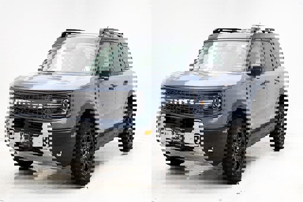 Used 2025 Ford Bronco Sport Badlands image 2