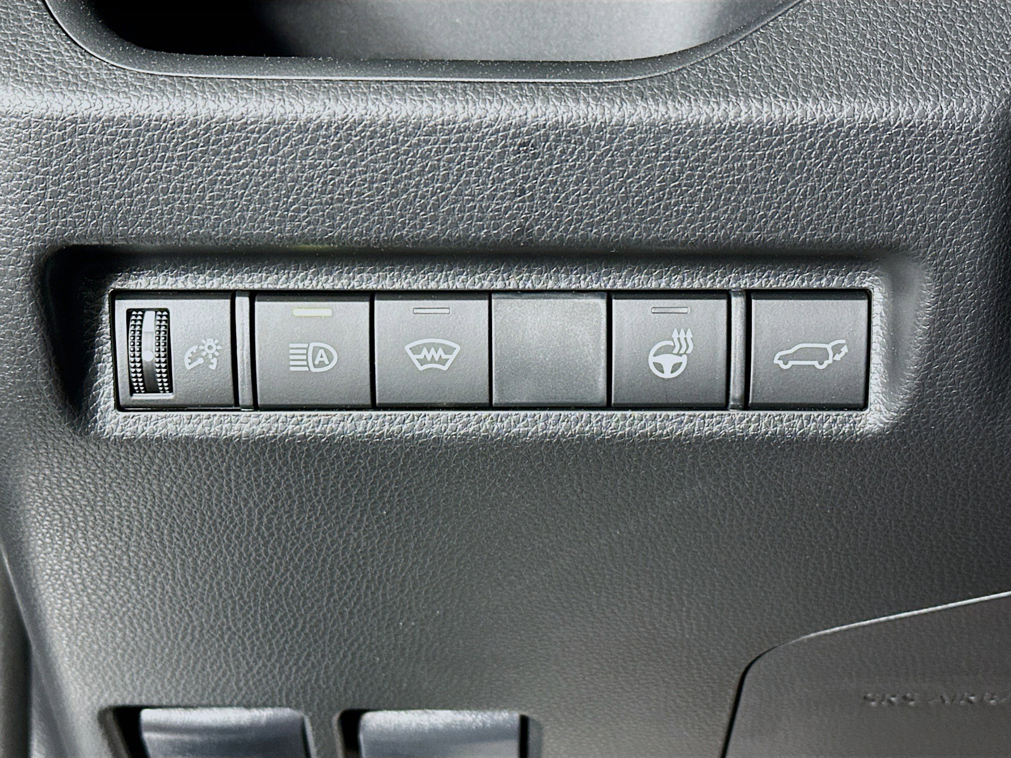 Used 2025 Toyota RAV4 XLE Premium w/ Weather Package image 17