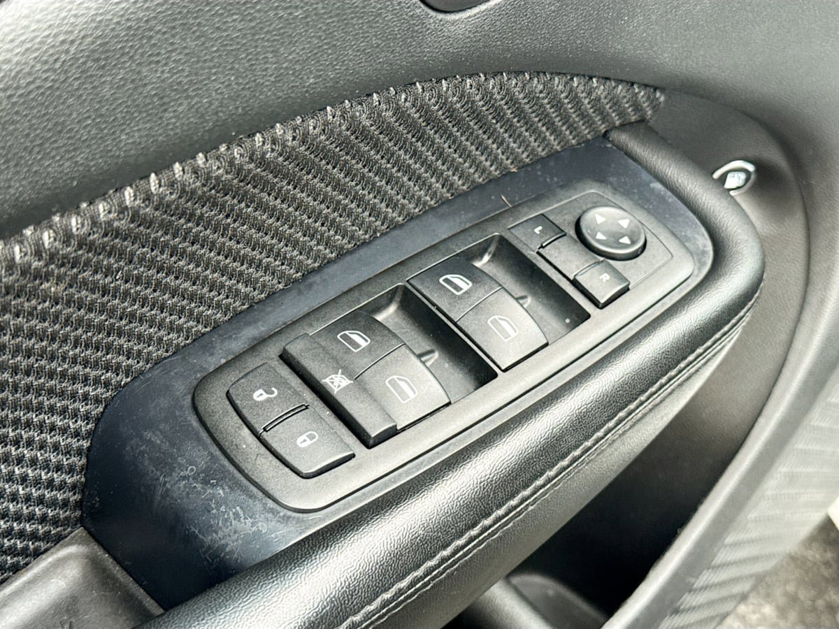 Used 2014 Dodge Dart SE w/ Convenience Group image 16
