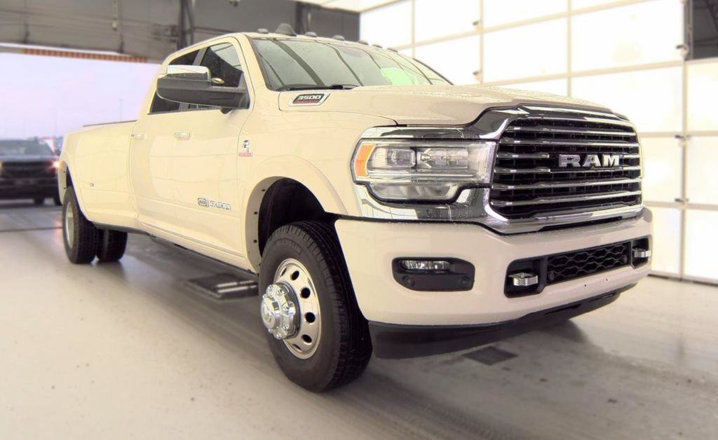 Used 2019 RAM 3500 Limited w/ Max Tow Package AWD/4WD image 1