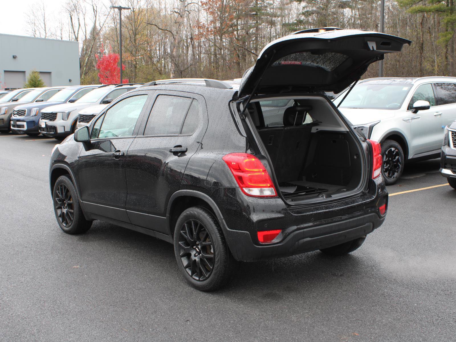 Used 2022 Chevrolet Trax LT w/ Premium Seat Package image 7