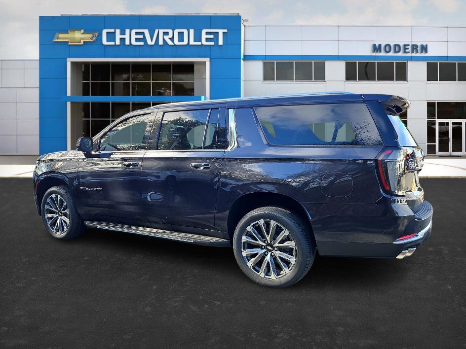 New 2026 Chevrolet Suburban High Country image 3
