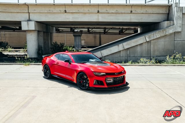 Used 2018 Chevrolet Camaro ZL1 RWD image 15