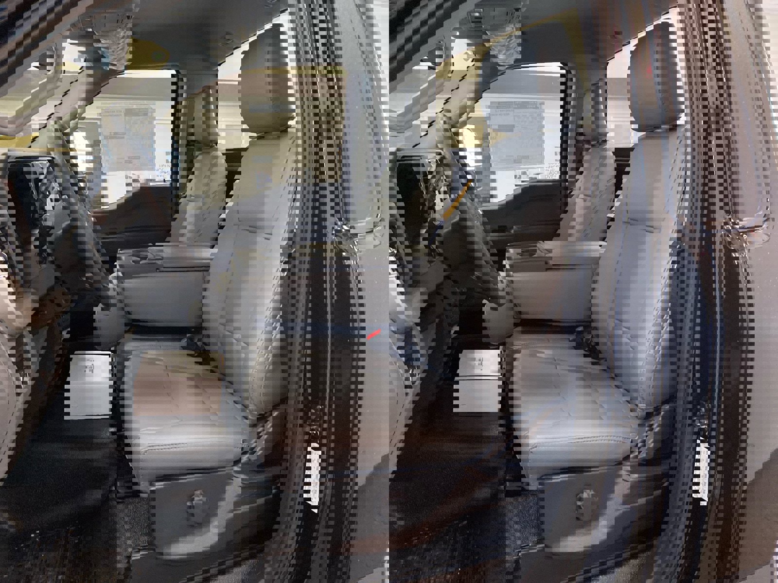 New 2026 Ford F550 4x4 Regular Cab Super Duty image 10