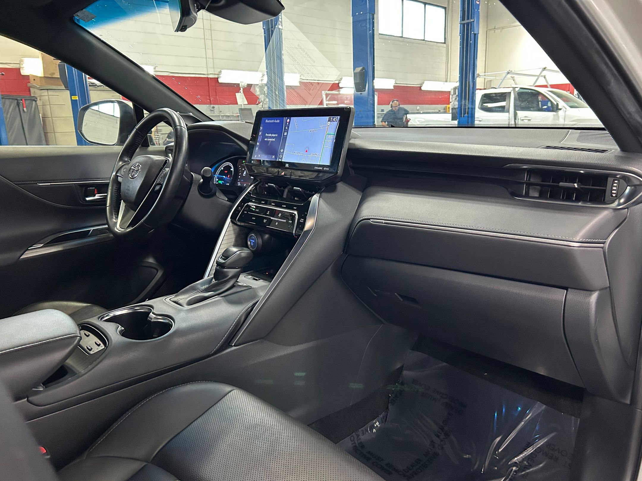 Certified 2021 Toyota Venza XLE w/ Softex Package AWD/4WD image 30