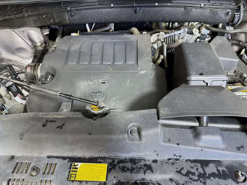 Used 2014 Toyota Highlander Plus FWD image 38