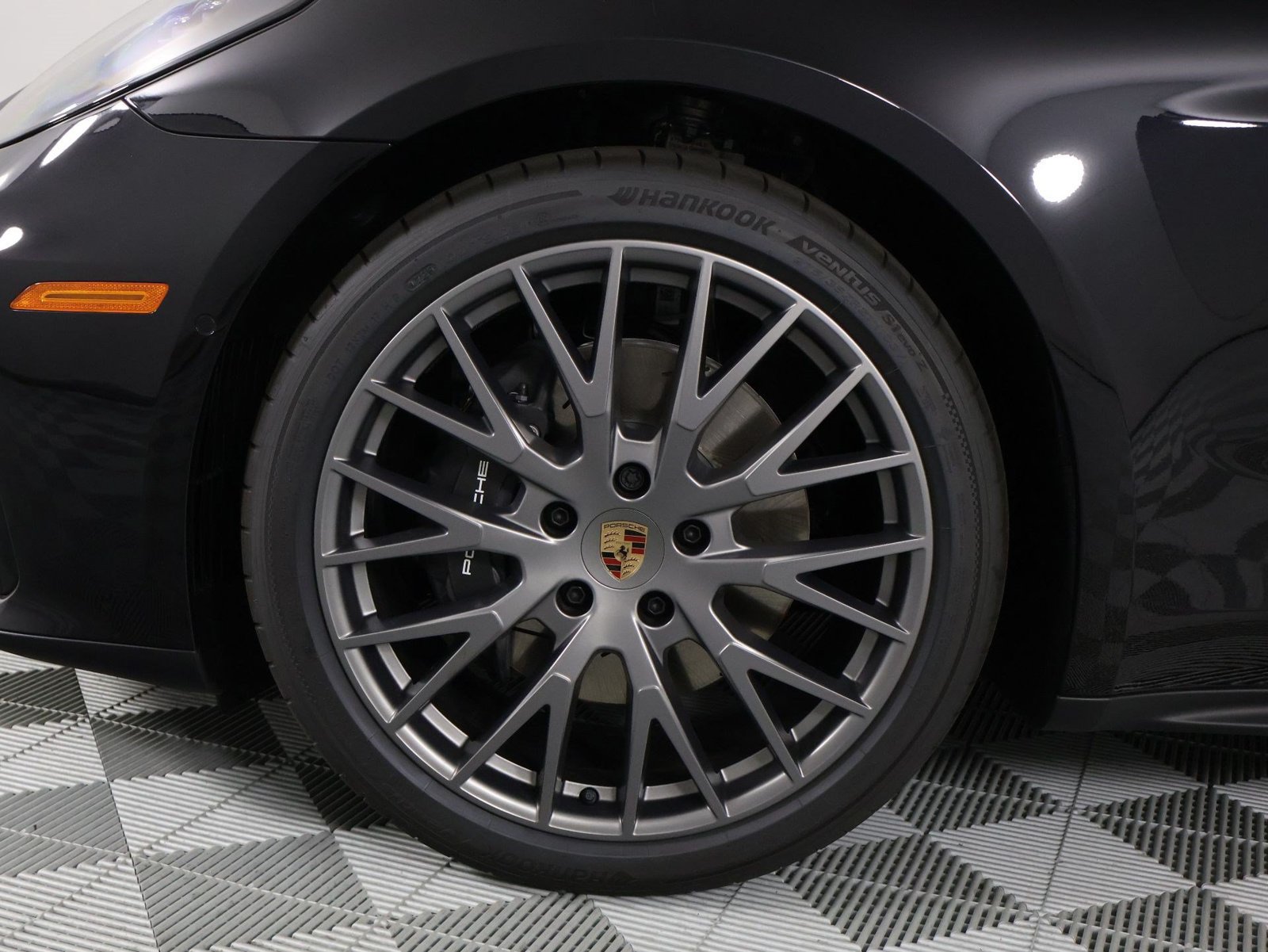 New 2026 Porsche Panamera RWD image 16