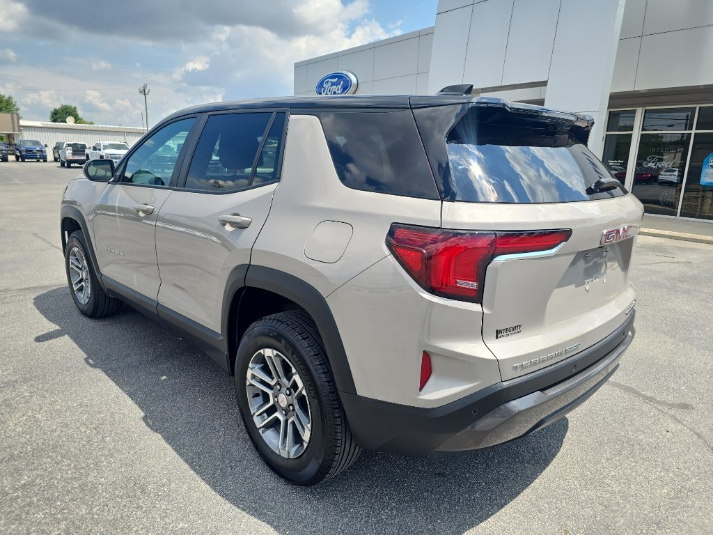 Used 2025 GMC Terrain Elevation AWD/4WD image 8