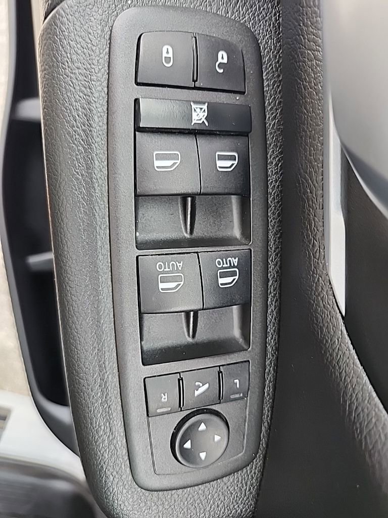 Certified 2022 RAM 1500 Big Horn image 23